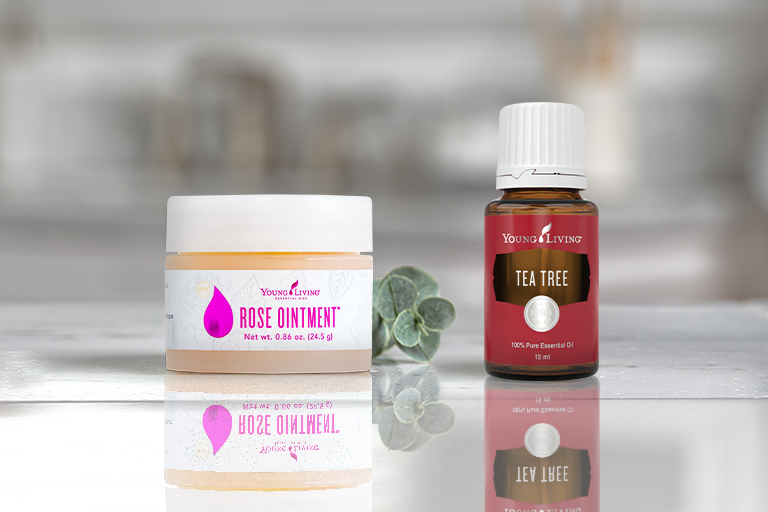 Teatree-olie en Rose Ointment