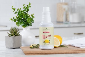 Sredstvo za čišćenje doma Thieves Household Cleaner