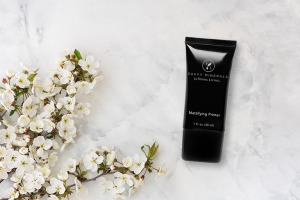 Savvy Minerals by Young Living® Mattifying Primer