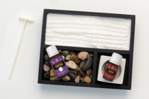 Les huiles essentielles Clary Sage et Vetiver