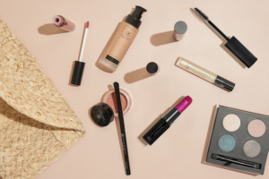 O selecție de produse Savvy Minerals® by Young Living
