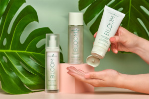 BLOOM by Young Living Brightening demachiant, esență și loțiune