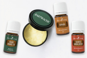 Selbstgemachtes Bartwachs im Tiegel und ätherisches Copaiba, Heiliges Sandelholz und Idaho Riesentanne Öl