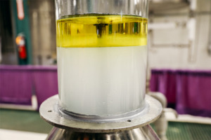 Imagen del proceso de destilación al vapor.