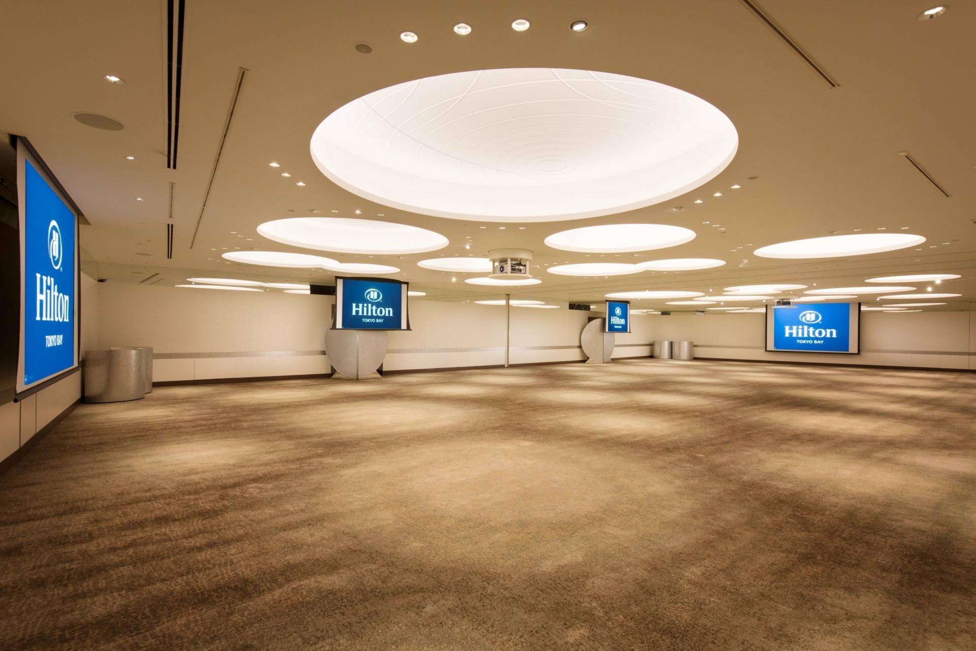 ヒルトン東京ベイ