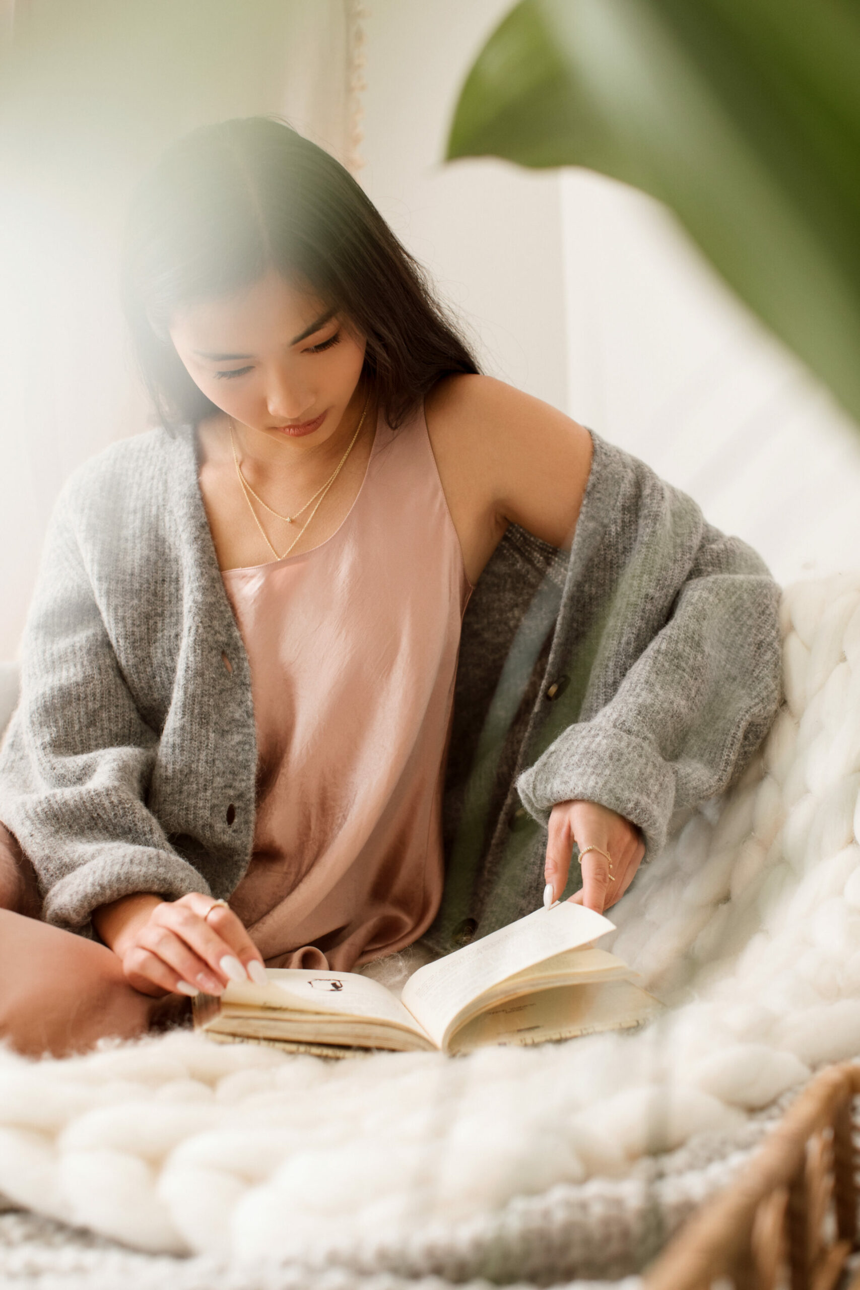 girl reading